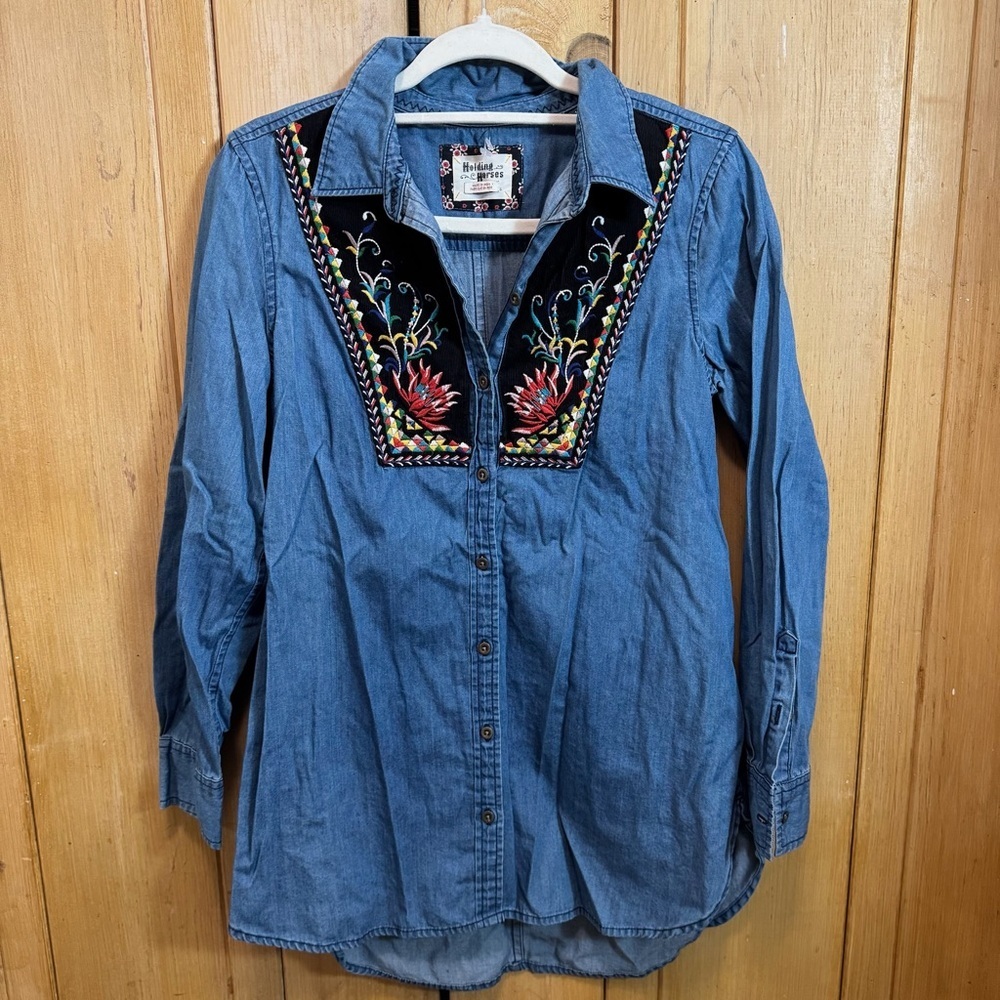Holding Horses Anthropologie Western Cowgirl Embroidered Long Sleeve Shirt